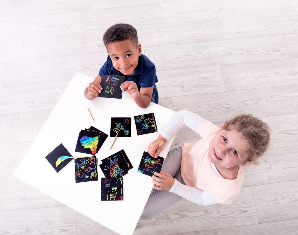 Kratzblätter (200 Blätter + 24 Stifte)